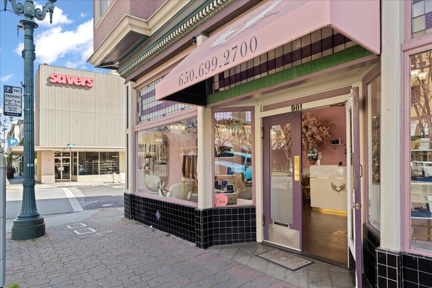 More Photos Of 903 Main St, Redwood City Storefront Retail Office For Sale