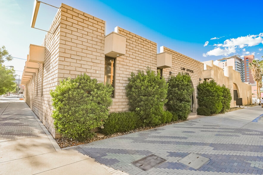 More Photos Of 630 S 3rd St, Las Vegas Office For Sale