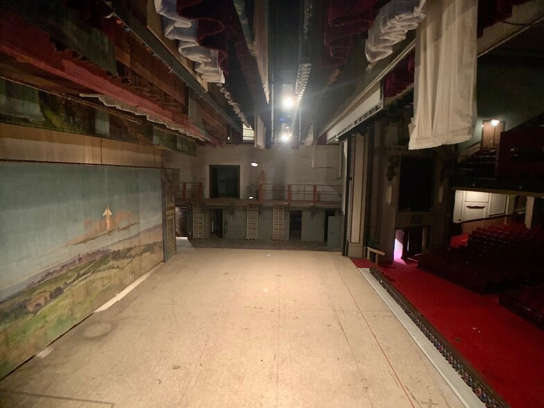 More Photos Of 727 Ohio St, Terre Haute Theater Concert Hall For Sale
