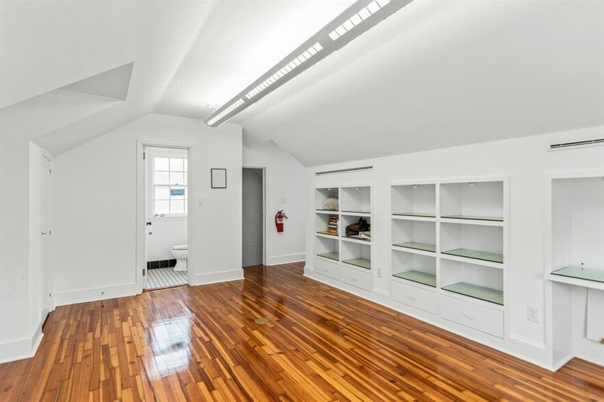 More Photos Of 1202 E Park Ave, Tallahassee Office Residential For Sale