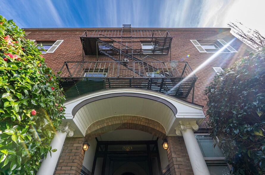 More Photos Of , Tacoma Multifamily For Sale