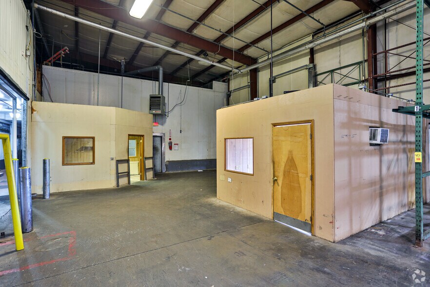 More Photos Of 212 Nuway Packing Dr, Forest City Food Processing For Sale