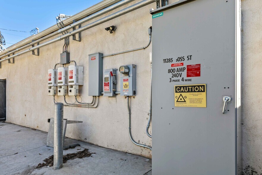 More Photos Of 11285 Goss St, Sun Valley Warehouse For Sale