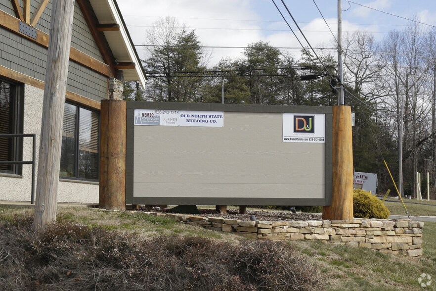 More Photos Of 2130 US Highway 70, Swannanoa Coworking Space