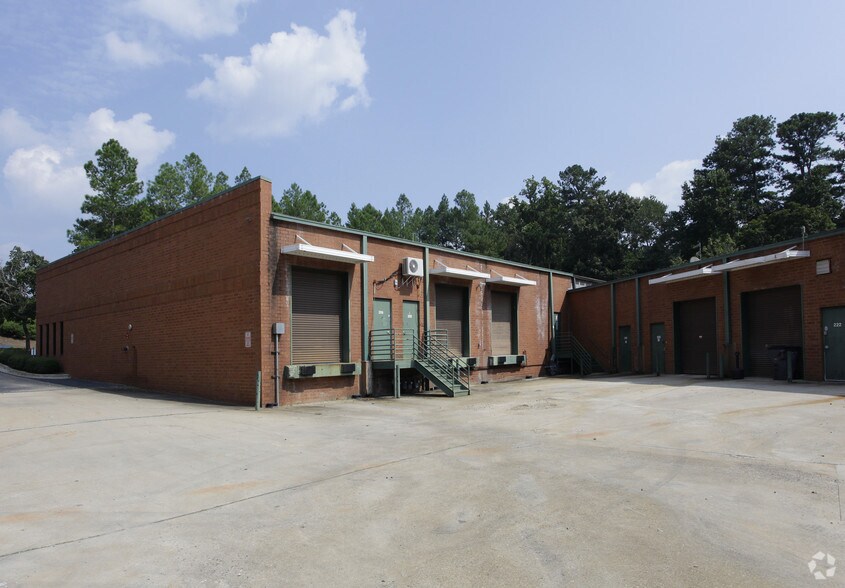 More Photos Of 2660 Holcomb Bridge Rd, Roswell Light Distribution For Lease
