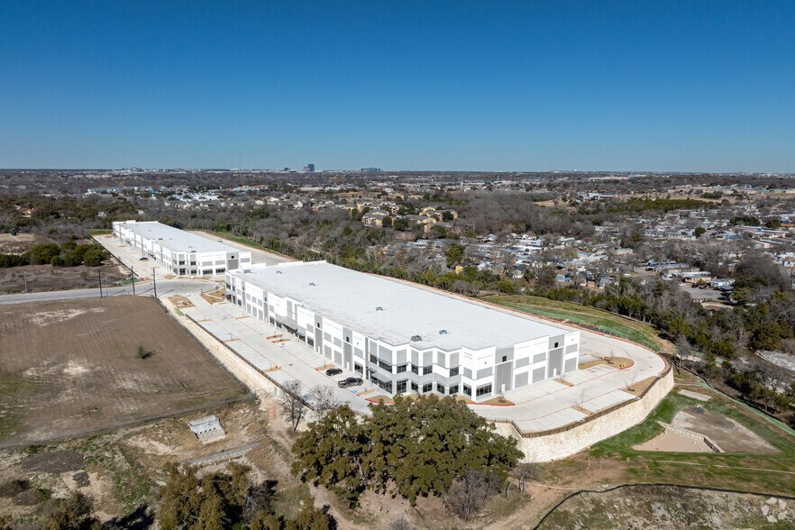 More Photos Of 8522 Connor Lane Bldg B, Austin Unknown For Lease