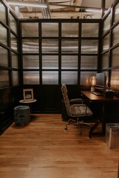 More Photos Of 14 Erb St W, Waterloo Coworking Space