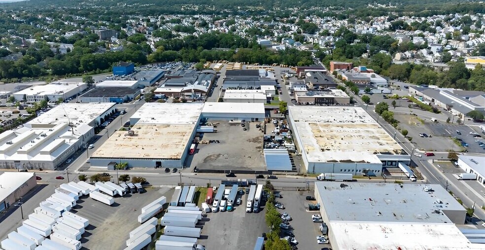 More Photos Of 75 Wood St, Paterson Manufacturing For Lease