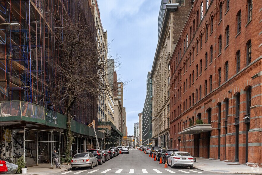 More Photos Of 95 Vandam St, New York Apartments For Sale