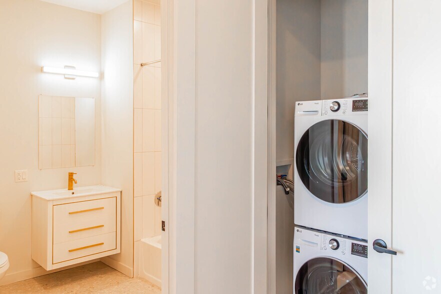 More Photos Of 55 Washington St, East Orange Apartments For Sale