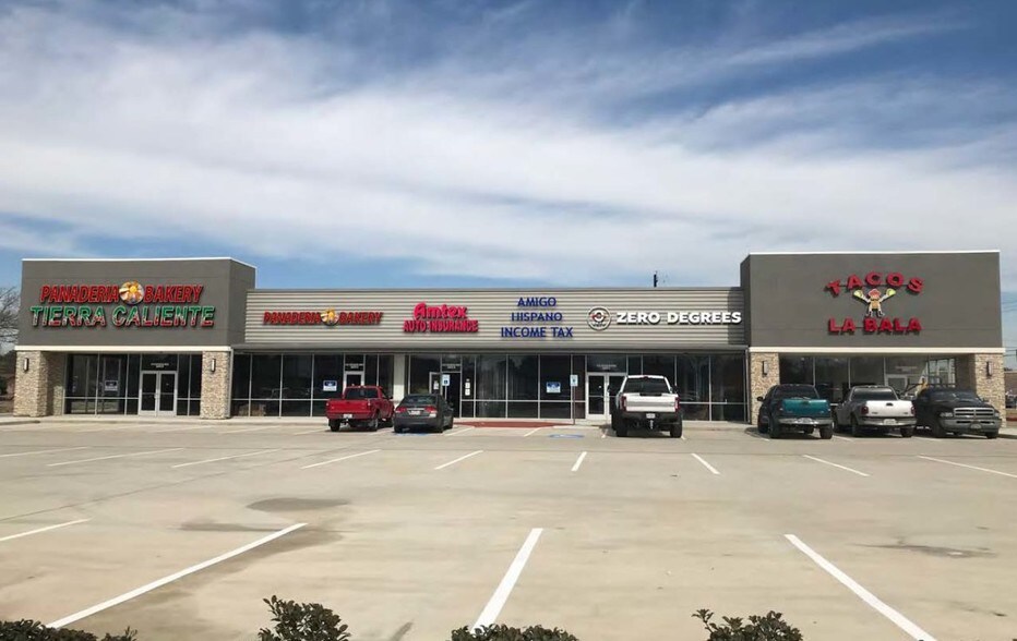 More Photos Of , South Houston General Retail For Sale
