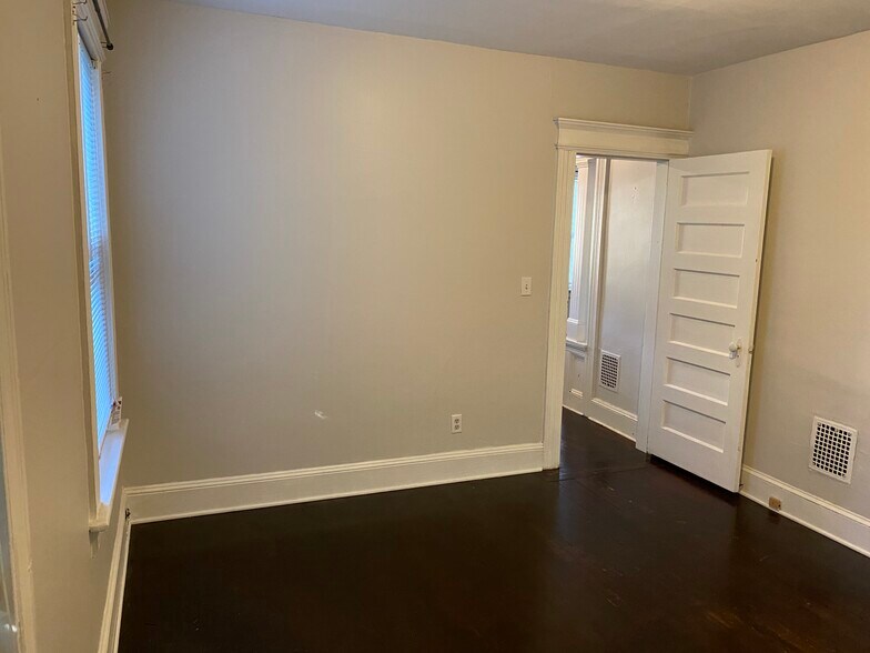 6501 Main St, Trumbull, CT 06611 Apartments For Sale