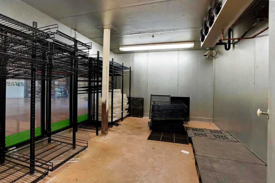 More Photos Of 5869 S Alkire St, Littleton Freestanding For Lease