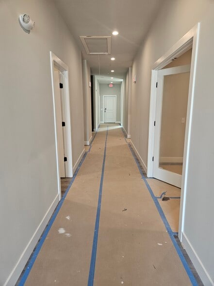 More Photos Of 1607 Reed rd, Pennington Flex For Sale