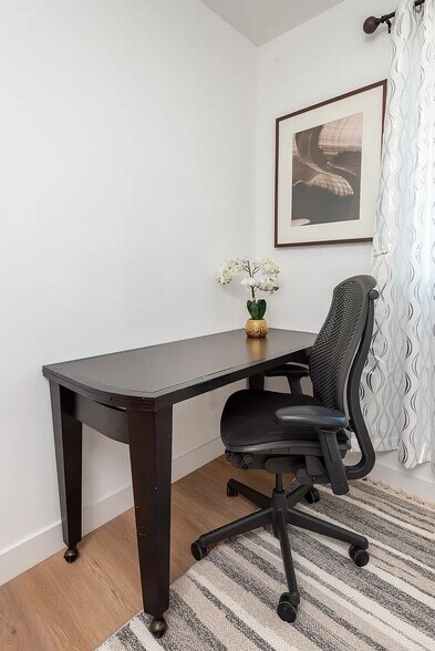 More Photos Of 1151 S Ardmore Ave, Los Angeles Apartments For Sale