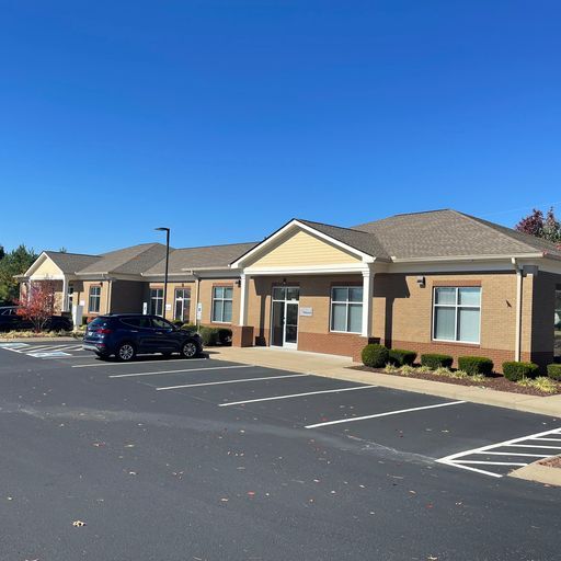 More Photos Of 105 Bluegrass Commons Blvd, Hendersonville Office For Lease