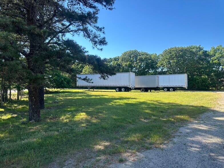 More Photos Of 22 A St, Edgartown Warehouse For Sale