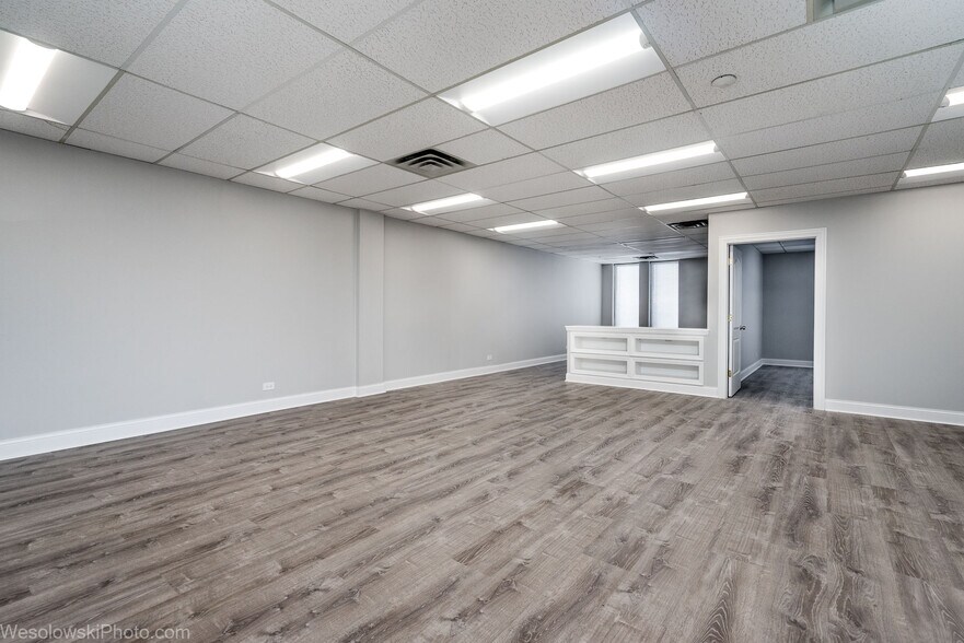 More Photos Of 201 E Army Trail Rd, Bloomingdale Medical For Lease