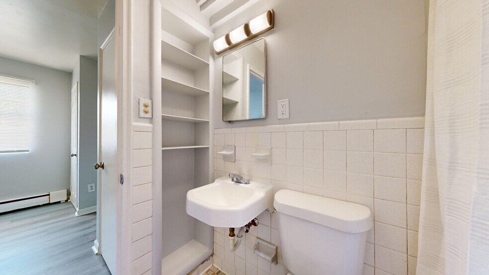More Photos Of 1122 Garvin Pl, Louisville Apartments For Sale