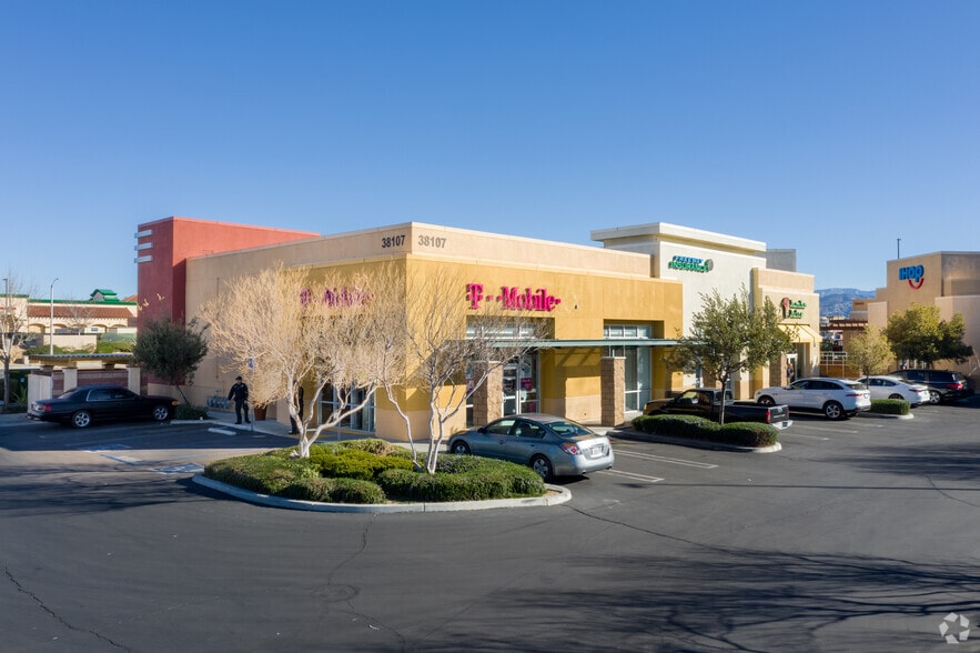 More Photos Of 38003-38215 47th St E, Palmdale Unknown For Lease