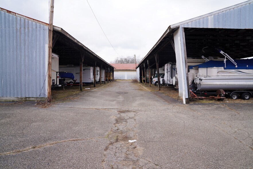 More Photos Of 16 Madison St, Leetonia Flex For Sale