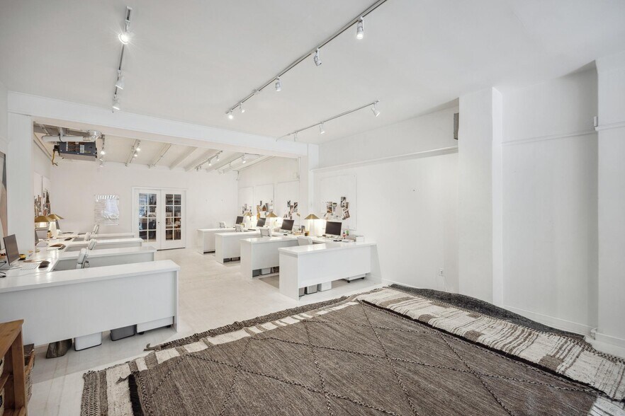 More Photos Of 7-11 Locust Ave, Mill Valley Storefront Retail Residential For Lease