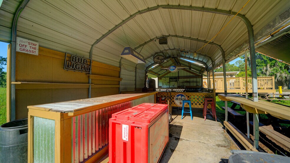 More Photos Of 3297 US 17 Hwy, Green Cove Springs Bar For Sale