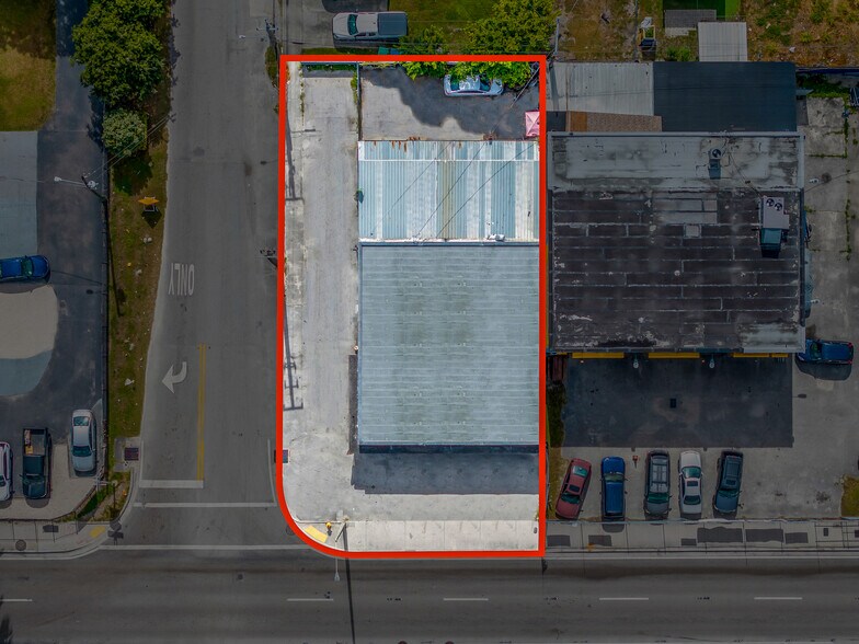 More Photos Of 3000 NW 79th St, Miami Auto Repair For Lease