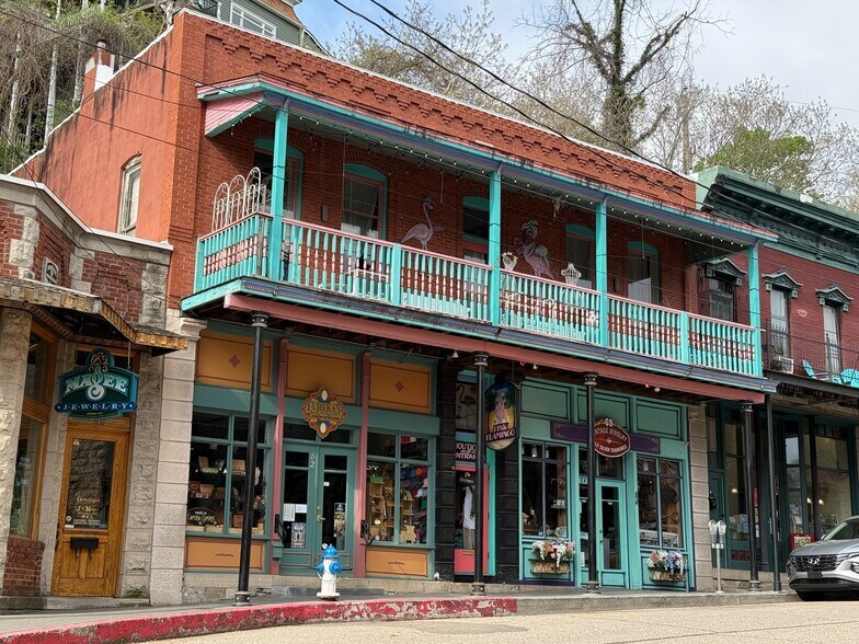 Primary Photo Of 84 Spring St, Eureka Springs Storefront Retail Residential For Sale