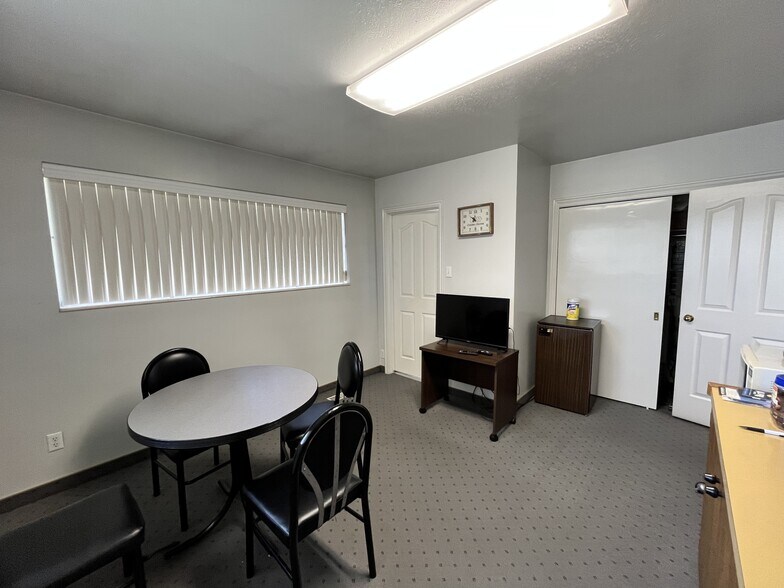 More Photos Of 7105 W 3500 S, Salt Lake City Office For Lease
