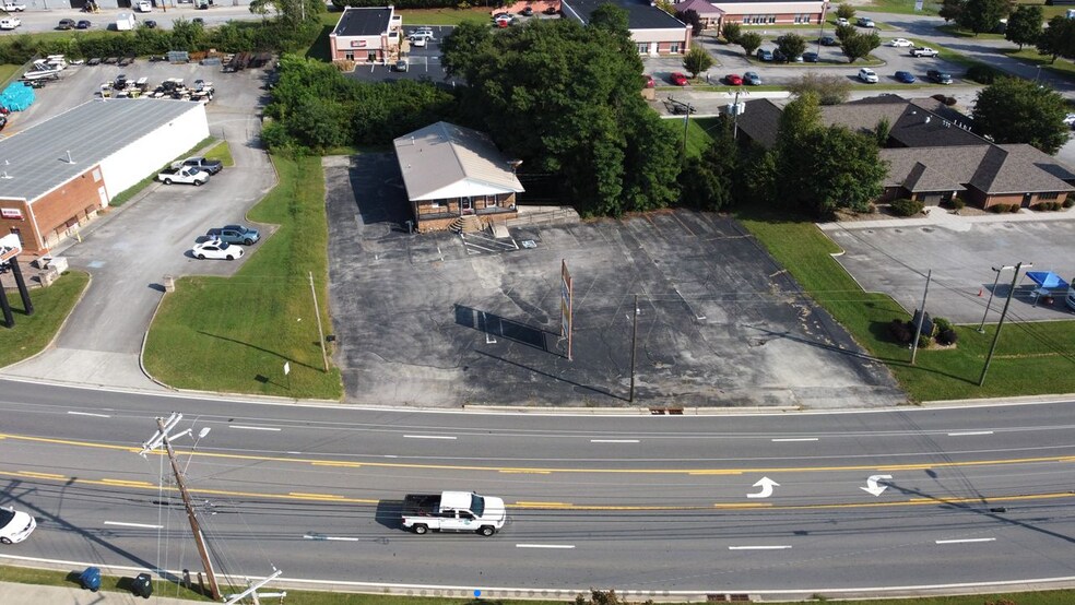 More Photos Of 1826 W Morris Blvd, Morristown Freestanding For Lease