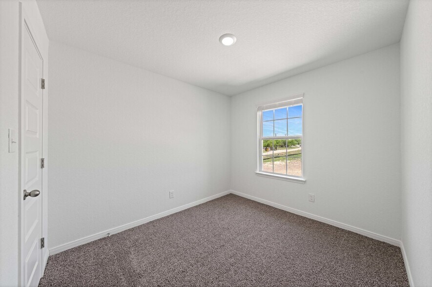 More Photos Of 6010 Shashi Place, San Antonio Apartments For Sale