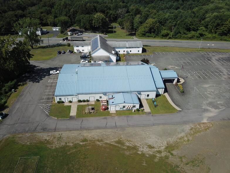 Primary Photo Of 1688 Route 9, Castleton Light Manufacturing For Sale