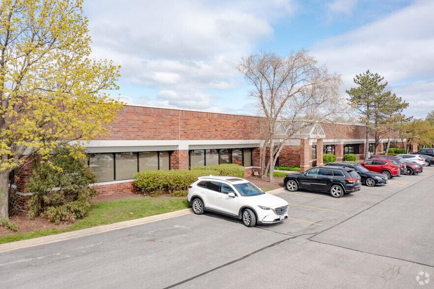 Primary Photo Of 1253-1279 Hamilton Pky, Itasca Light Distribution For Lease