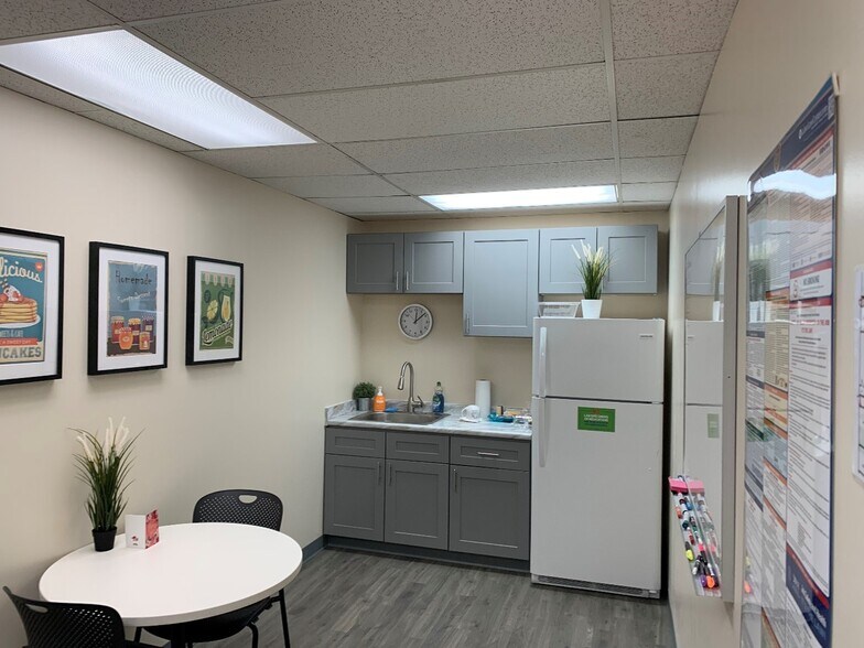 More Photos Of 1332 Woodman Dr, Dayton Medical For Sale