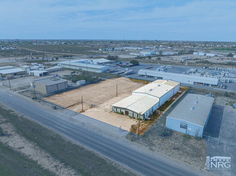 More Photos Of 2415 E Highway 80, Midland Warehouse For Lease