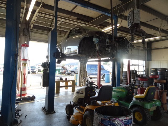 More Photos Of 106 S Sunset Dr, Butler Auto Repair For Sale