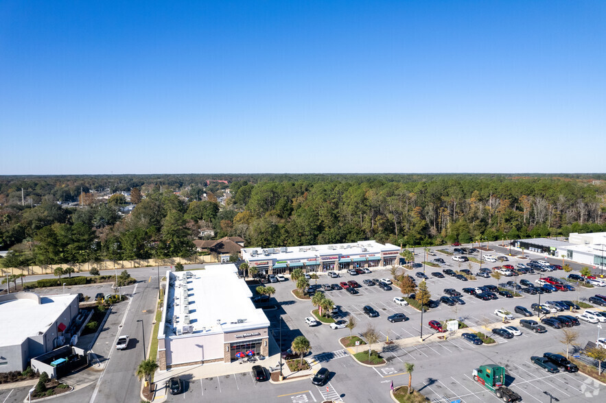 Primary Photo Of 7025-7099 Collins Rd, Jacksonville Unknown For Lease