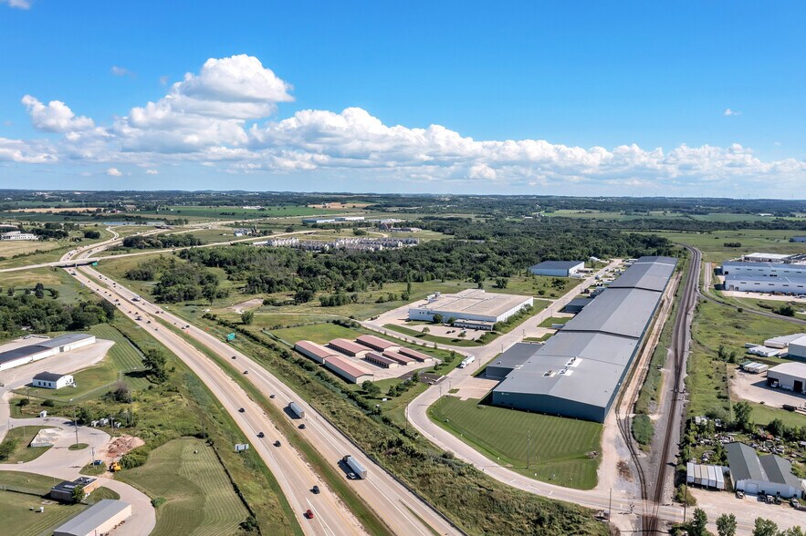 More Photos Of 122-342 Kohlman Rd, Fond Du Lac Industrial For Sale