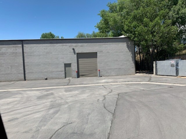 More Photos Of 8371-8395 S 700 W, Midvale Showroom For Lease