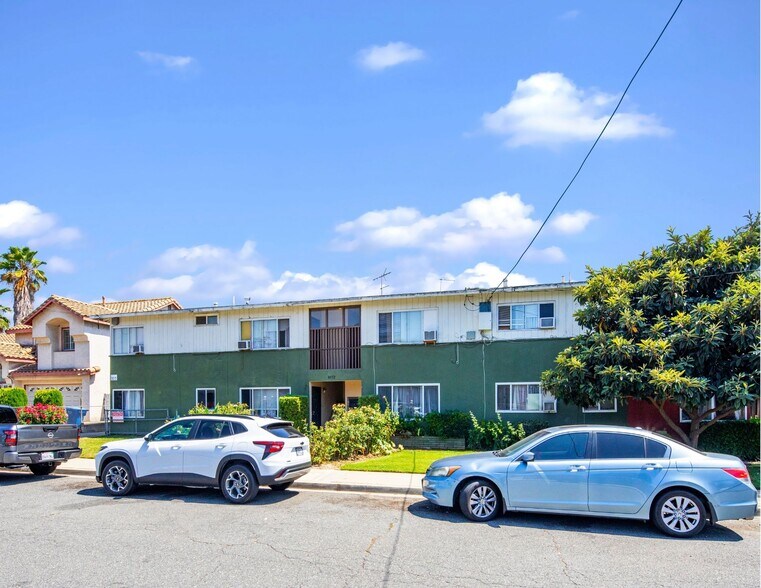 More Photos Of 1072 W Wilson St, Pomona Apartments For Sale