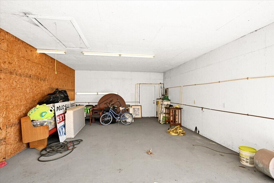 More Photos Of 61 AL Highway 69 N, Cullman Flex For Sale