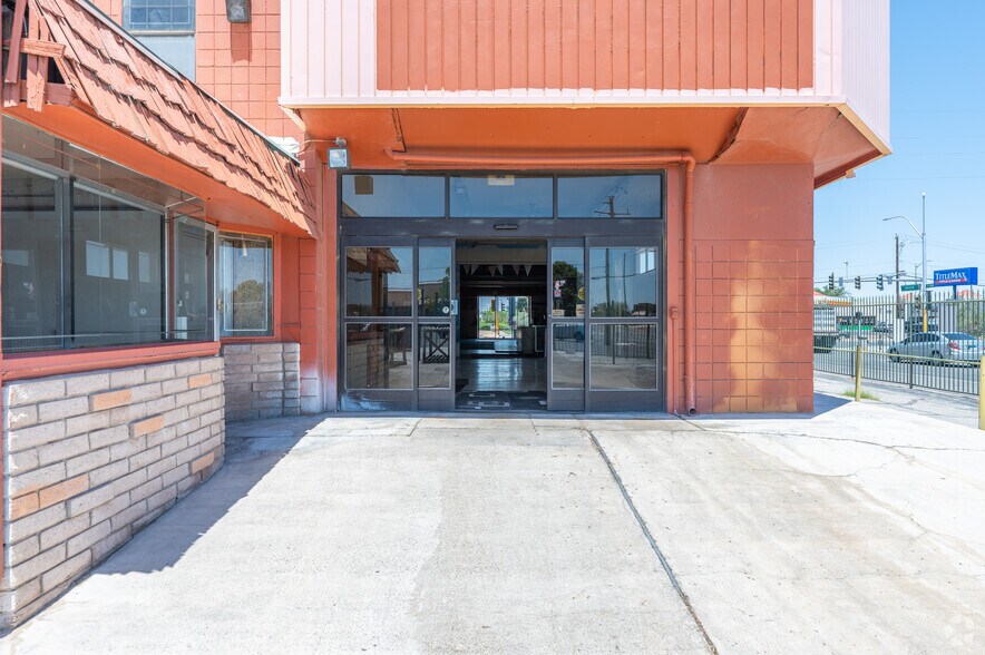 More Photos Of 4101 W Charleston Blvd, Las Vegas Freestanding For Sale