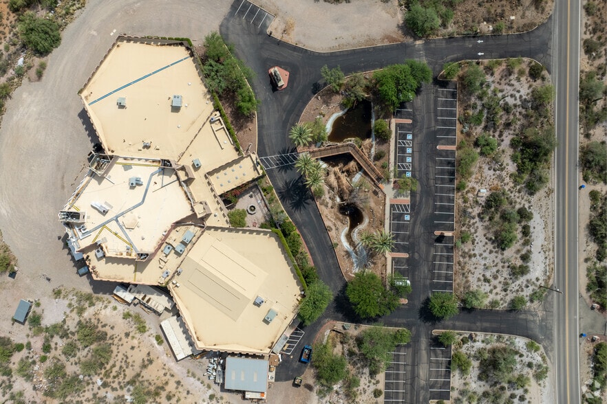 More Photos Of 4800 W Gates Pass Rd, Tucson Specialty For Sale