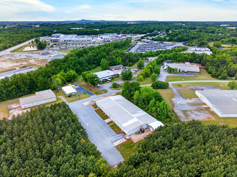 More Photos Of 373 Huntington Rd, Gaffney Warehouse For Lease