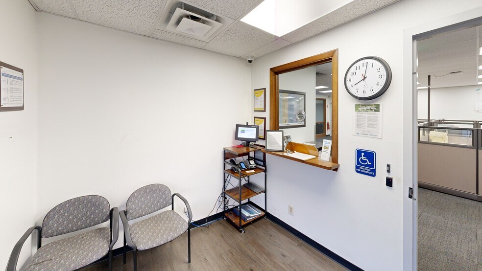 More Photos Of 2051 Riverfork Dr, Huntington Manufacturing For Sale