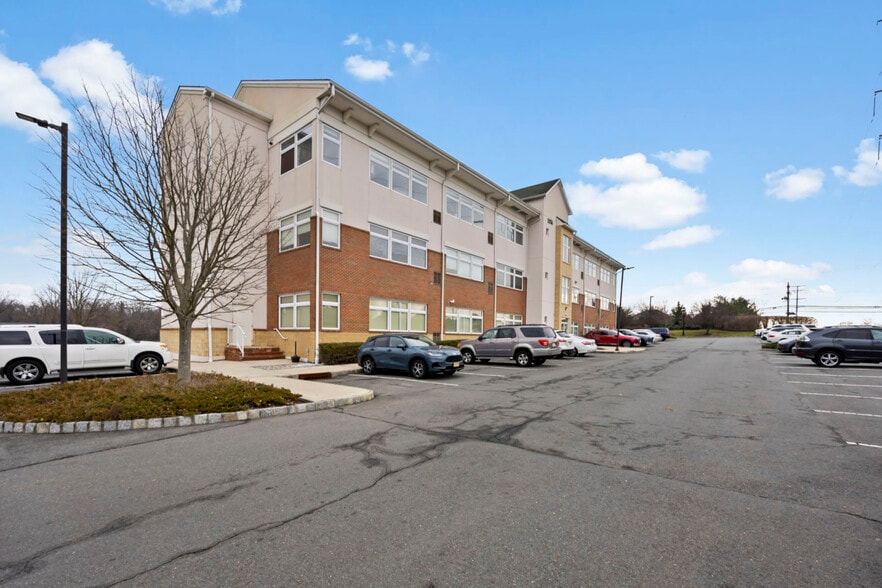 More Photos Of 1374 Whitehorse Hamilton Square Rd, Hamilton Office For Sale