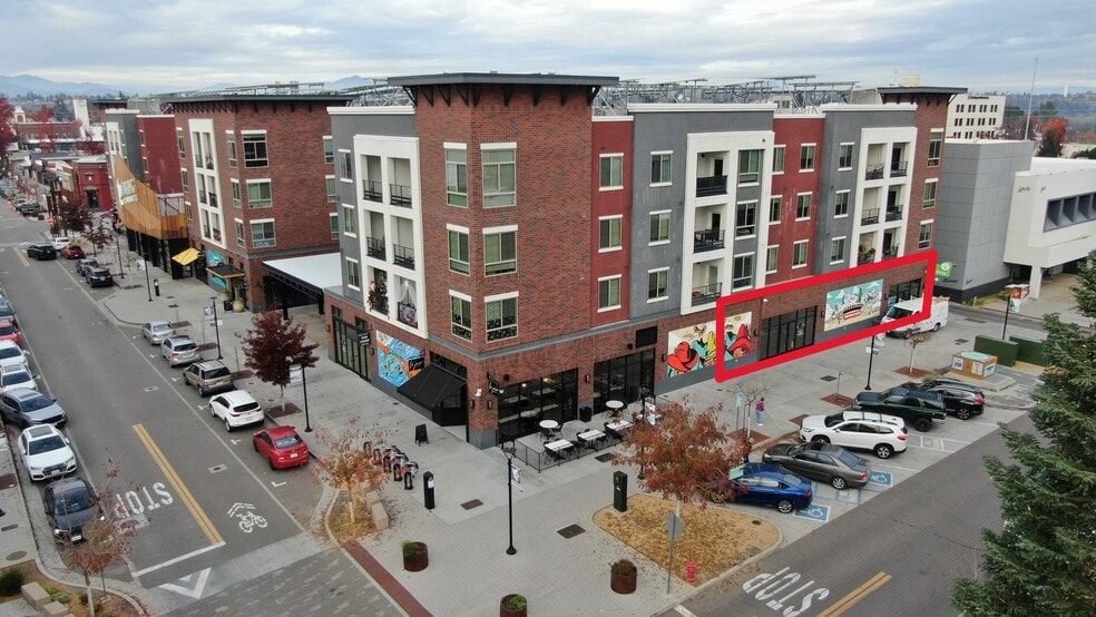 More Photos Of 1551 Market St, Redding Apartments For Lease