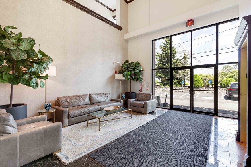 More Photos Of 230 North St, Danvers Medical For Lease