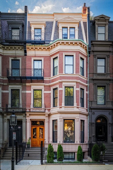 More Photos Of 57 Commonwealth Ave, Boston Apartments For Sale